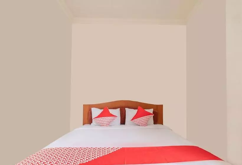 Hotelli Oyo 2704  Transit 2