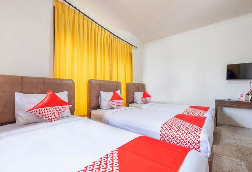 בית מלון כפרי Oyo 2704 Transit 2