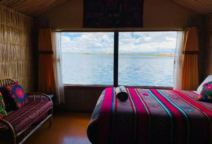هتل Titicaca Kurmi Lodge Peru