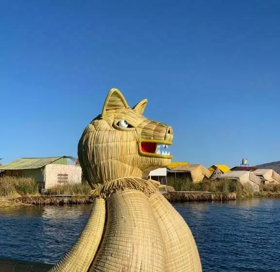 هتل Titicaca Kurmi Lodge Peru