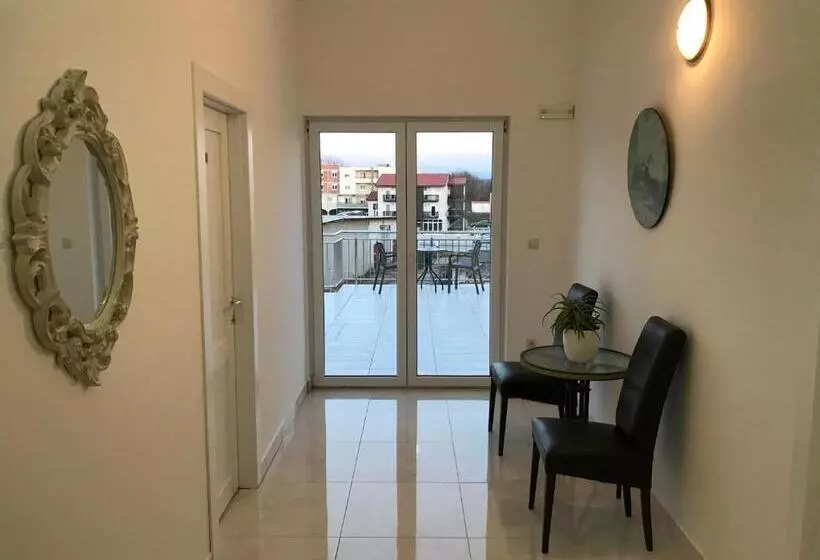 پانسیون Rooms Kenedy