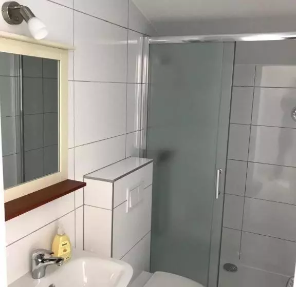 پانسیون Rooms Kenedy