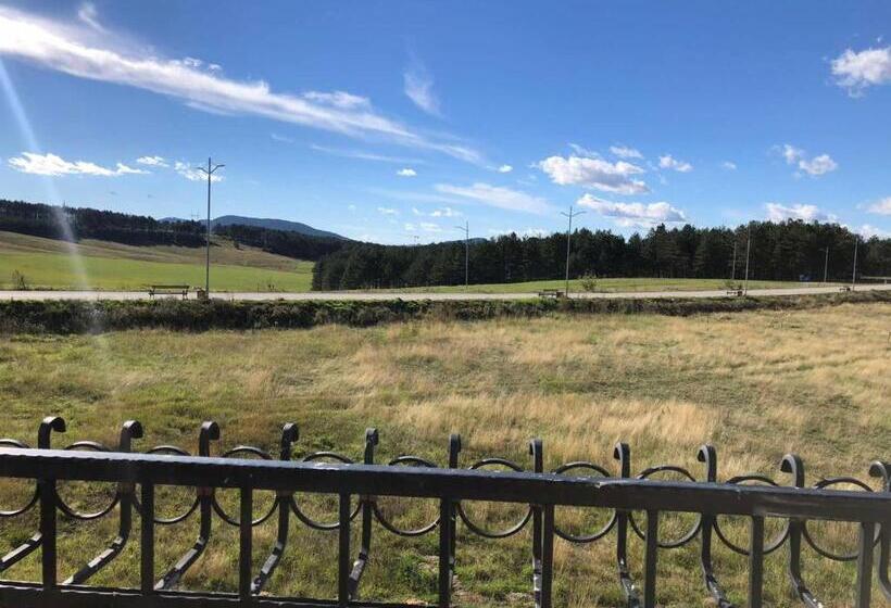 Zlatibor Hills Star Wellness & Spa