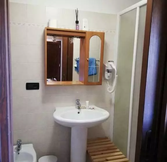 Aamiaismajoitus (B&B) Chambres D'hotes Les Fleurs