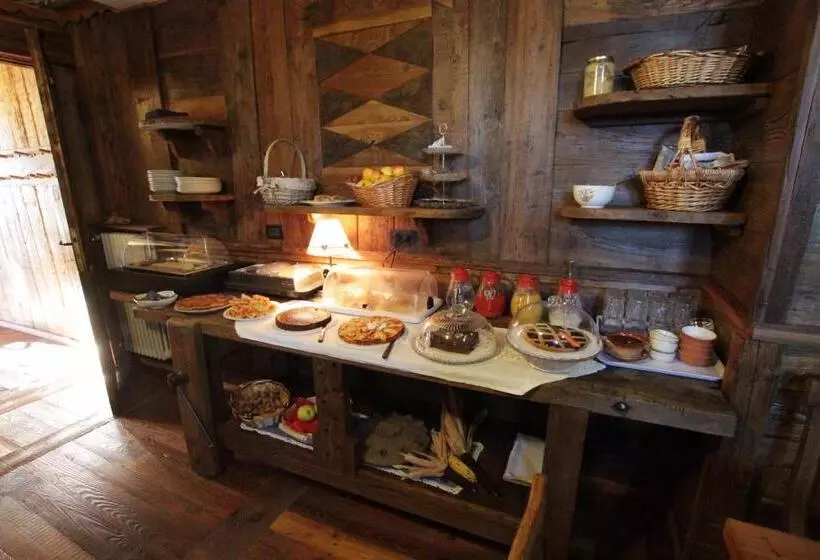 Aamiaismajoitus (B&B) Chambres D'hotes Les Fleurs