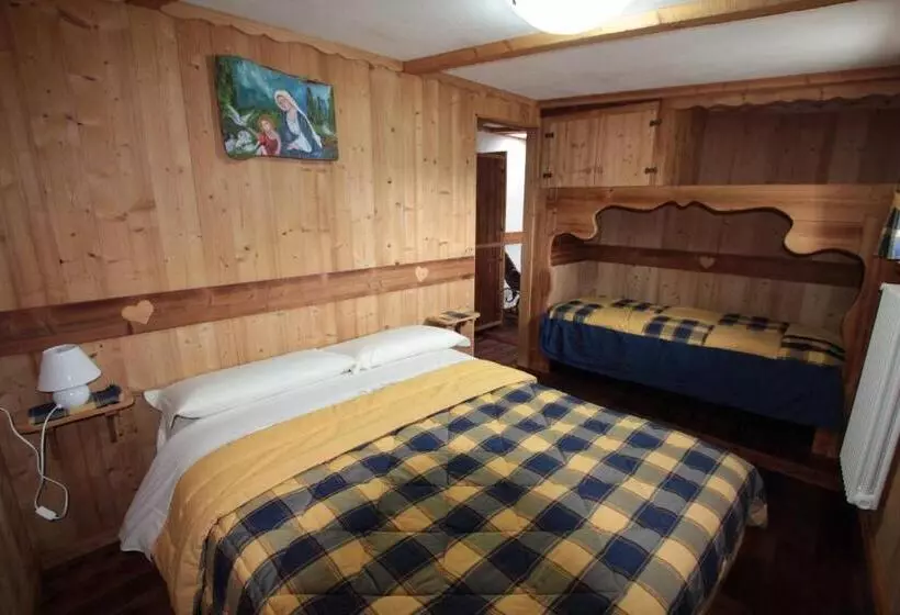 Aamiaismajoitus (B&B) Chambres D'hotes Les Fleurs