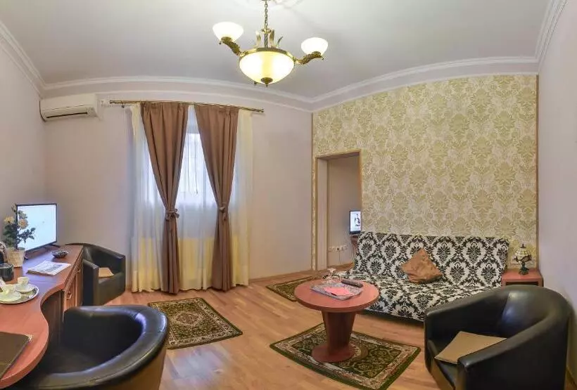 هتل Bulevard Sighisoara