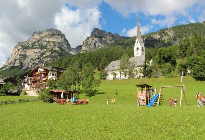 ホテル Garni Miriam