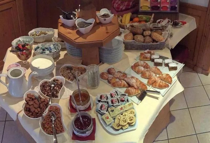 Hotelli Garni Schneider