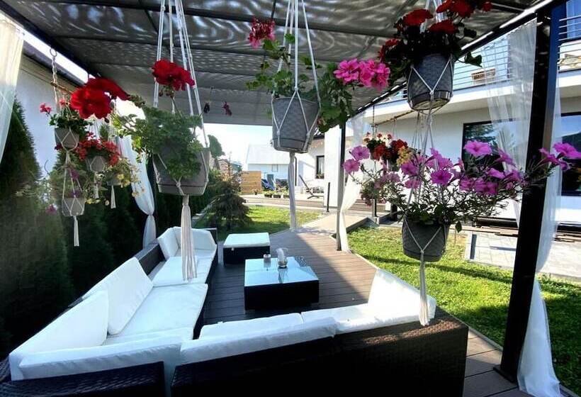 پانسیون Borek