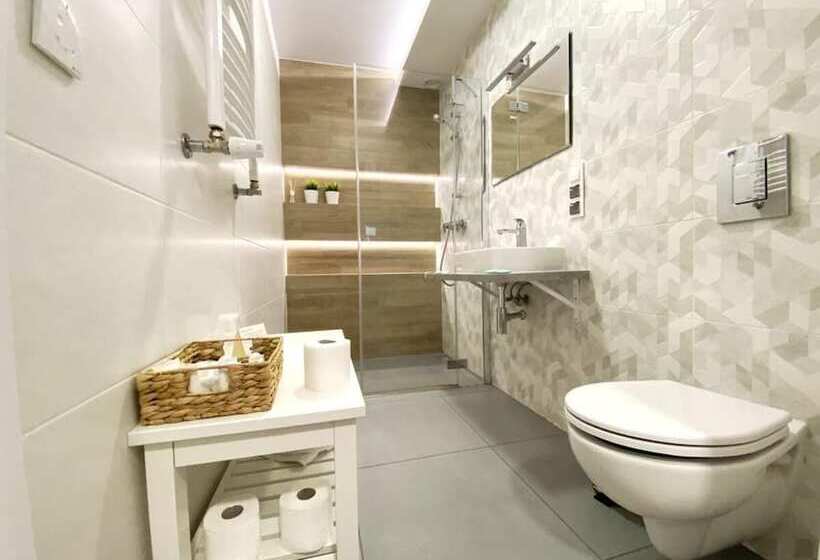 پانسیون Borek