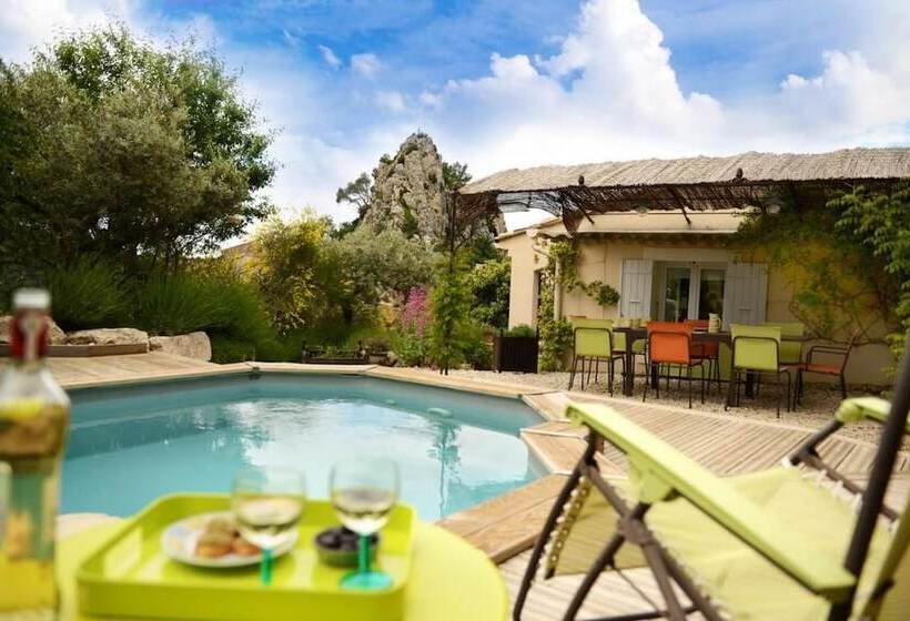 Пансион Mas De Carabelle