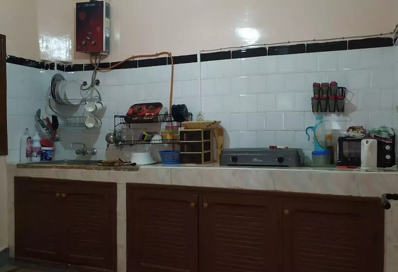 Auberge De Jeunesse Ouarzazate   Hostel