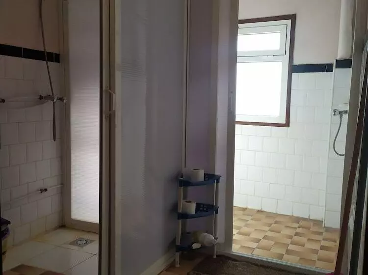 Auberge De Jeunesse Ouarzazate   Hostel