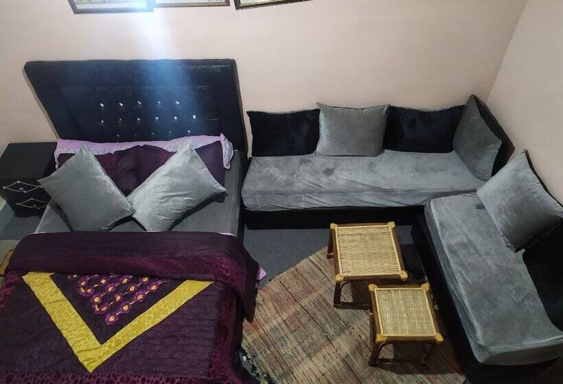 Auberge De Jeunesse Ouarzazate   Hostel