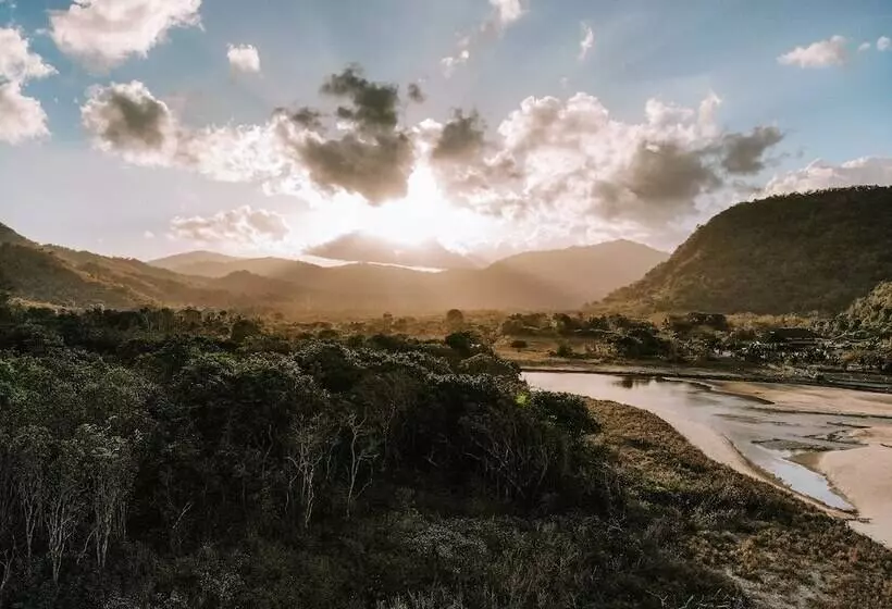 ベッドアンドブレックファースト Baha Baha Villas