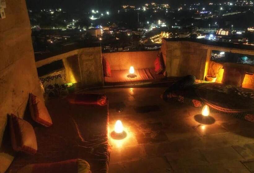 Bed and Breakfast Desert Haveli Guest House