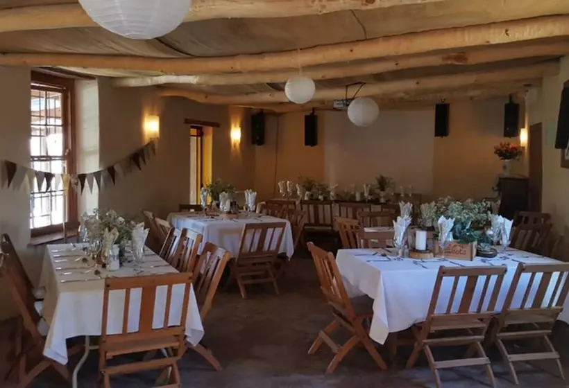 Aamiaismajoitus (B&B) Die Kliphuis Restaurant & Herberg