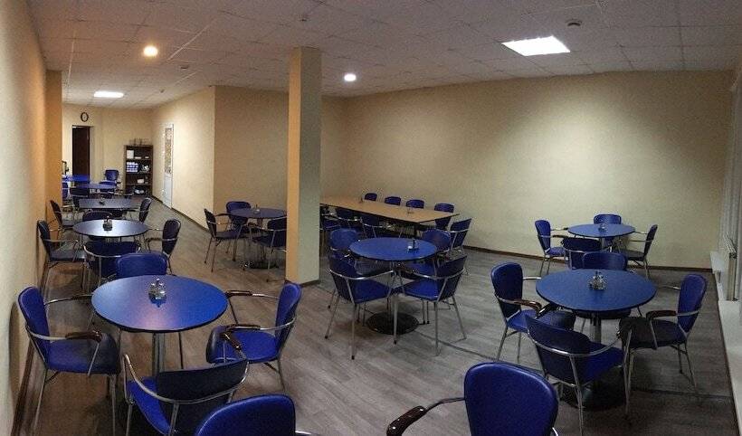 مبيت وإفطار Kosmos