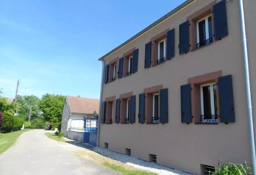 Aamiaismajoitus (B&B) Maison Curiale