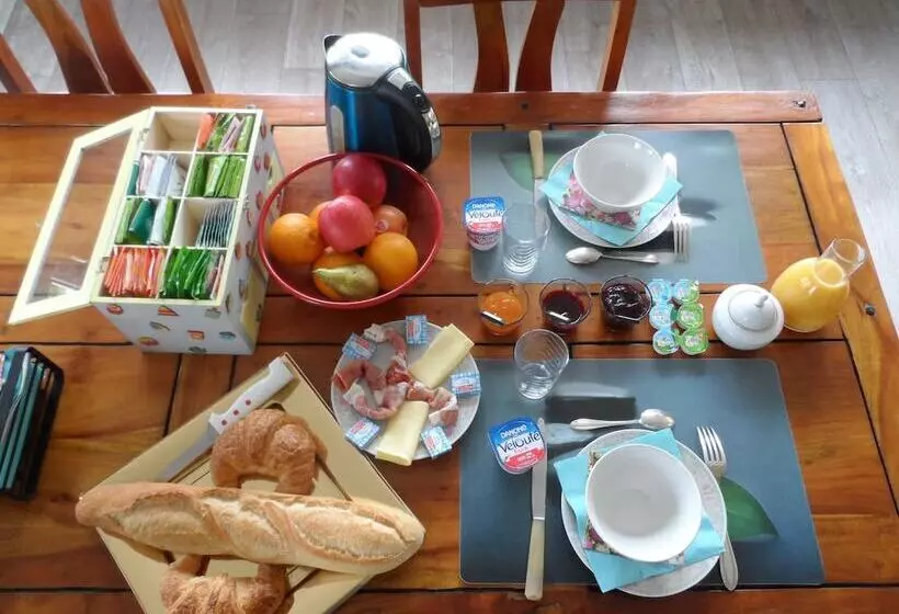 Aamiaismajoitus (B&B) Maison Curiale