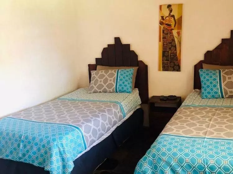 Hotelli Asante Sana Holiday Village