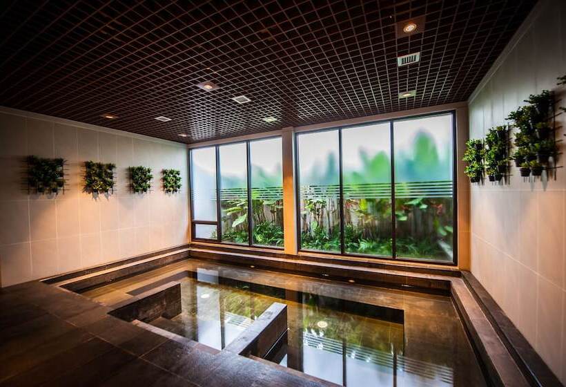 호텔 Burgundy Residence 304