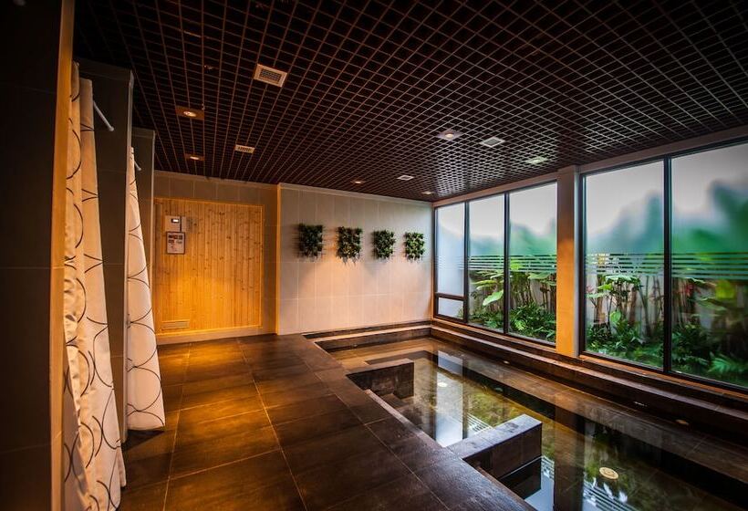 호텔 Burgundy Residence 304