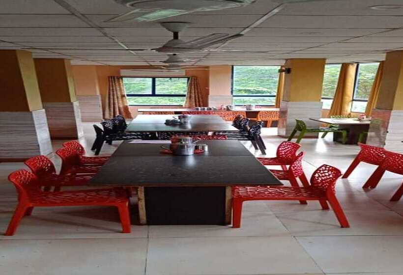 Hotel Chakasha Govindam