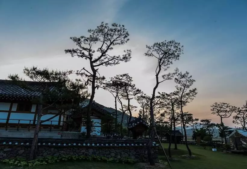 ホテル Chosun Royal Family