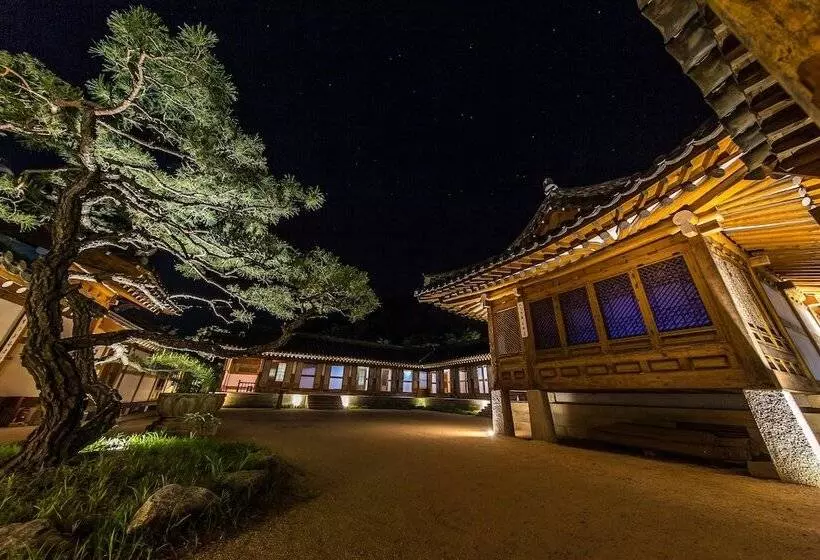 ホテル Chosun Royal Family