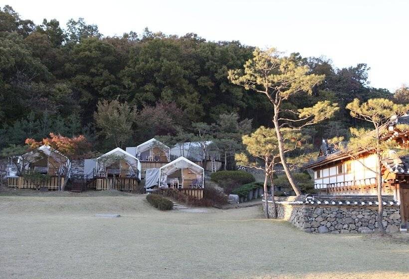 Hotel Chosun Royal Family