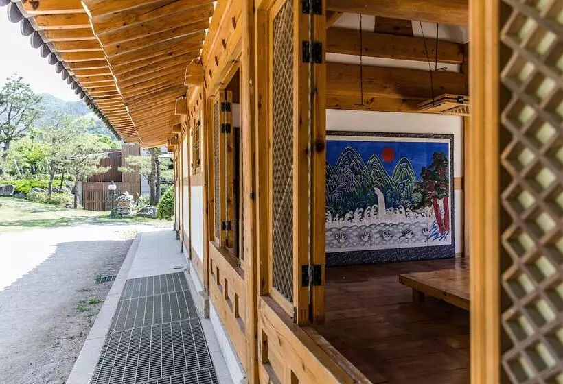 ホテル Chosun Royal Family