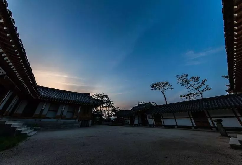 ホテル Chosun Royal Family