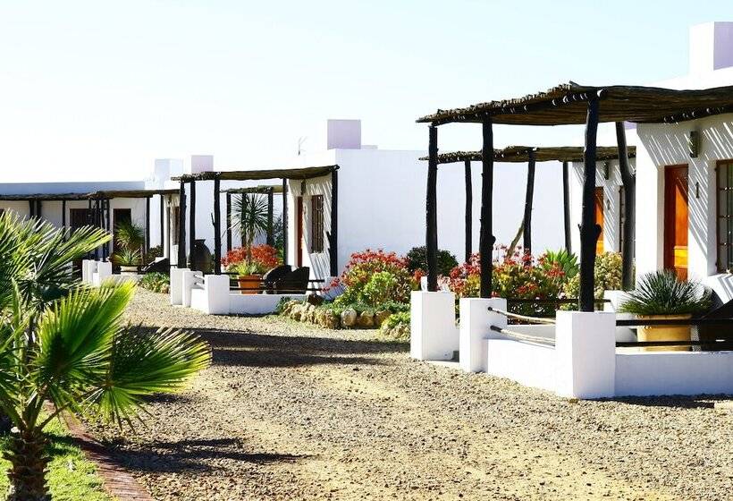 فندق Inverdoorn Game Reserve Lodge