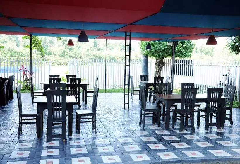 ホテル Kamaro Holiday Resort