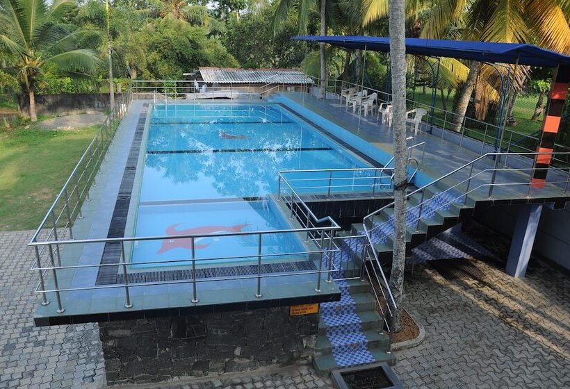 בית מלון כפרי Kamaro Holiday Resort