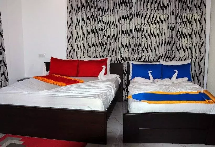 ホテル Kamaro Holiday Resort