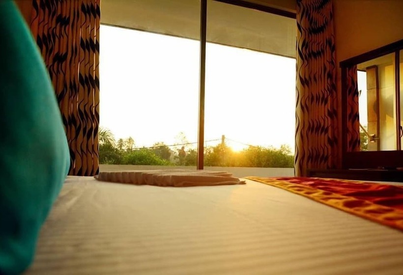 בית מלון כפרי Kamaro Holiday Resort