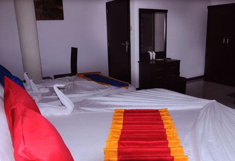 בית מלון כפרי Kamaro Holiday Resort