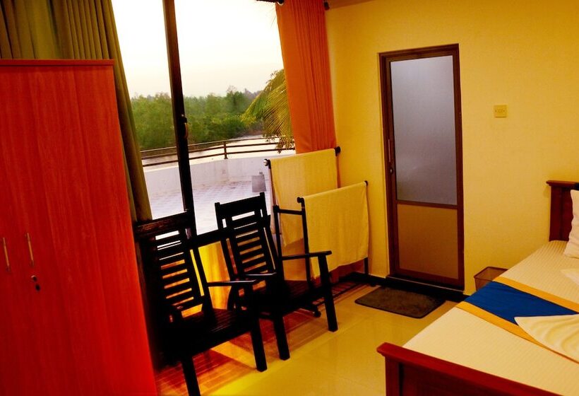 בית מלון כפרי Kamaro Holiday Resort