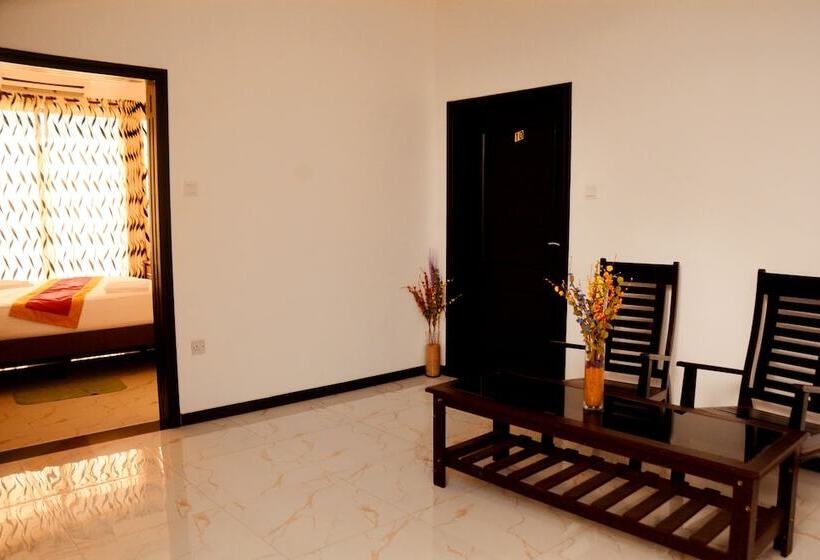 בית מלון כפרי Kamaro Holiday Resort