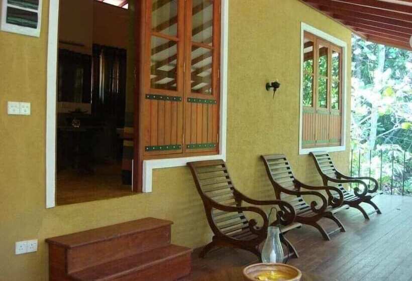 Hotel Kuru Ganga Villa