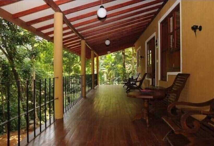 Hotel Kuru Ganga Villa