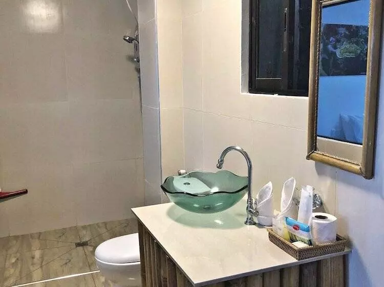 Hotelli Lavanya Beach And Dive Resort