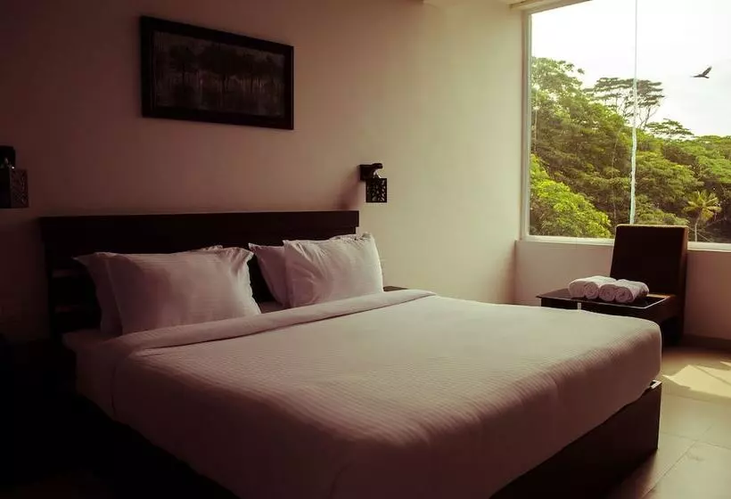 Hotelli Leela Backwaters Inn