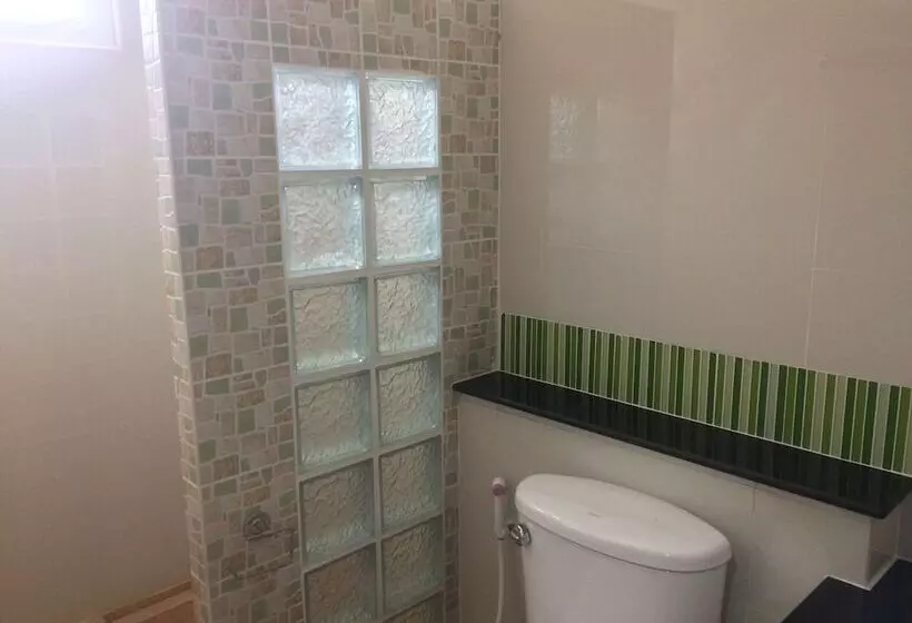 Hotelli Suanrak Resort