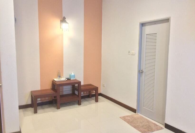 בית מלון כפרי Suanrak Resort