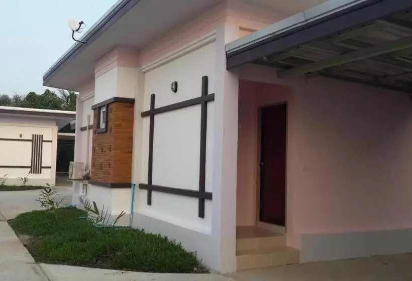 Hotelli Suanrak Resort