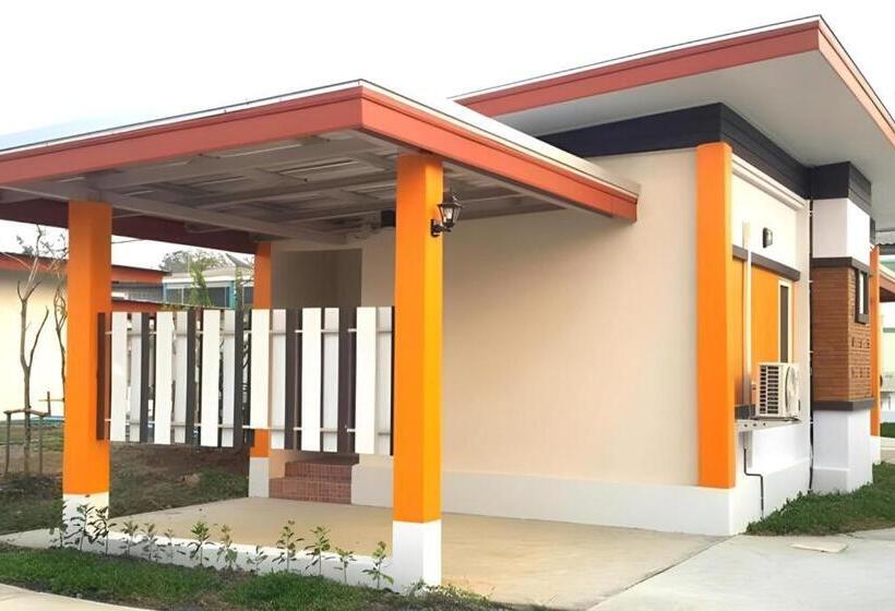 בית מלון כפרי Suanrak Resort